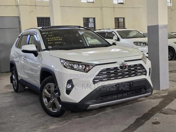 Toyota RAV4 Hybrid 2020 White