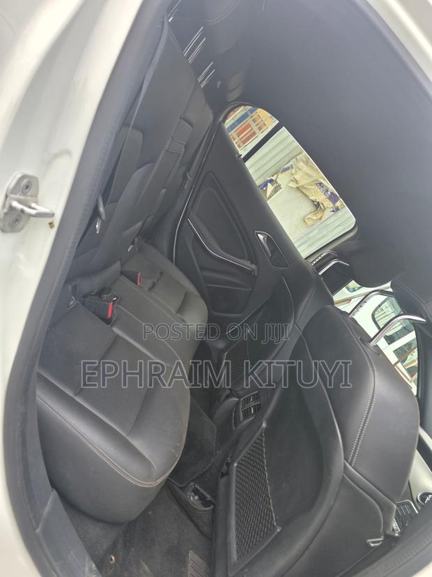 Mercedes-Benz GLA-Class 2017 White