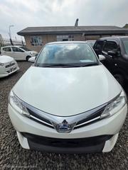 Toyota Corolla Fielder 2018 White for sale