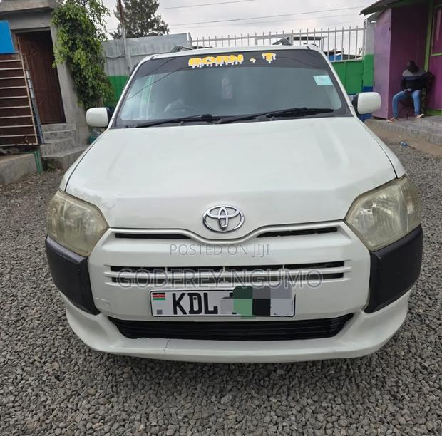 Toyota Succeed SV Premium 2016 White