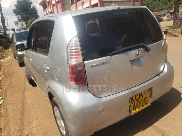 Toyota Passo 2010 Silver
