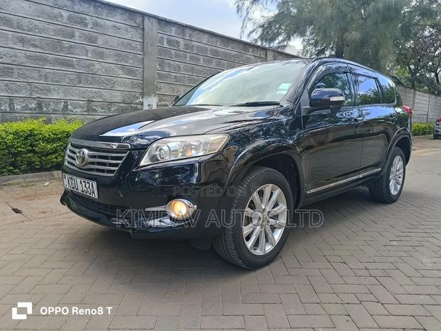 Toyota Vanguard 2012 Black