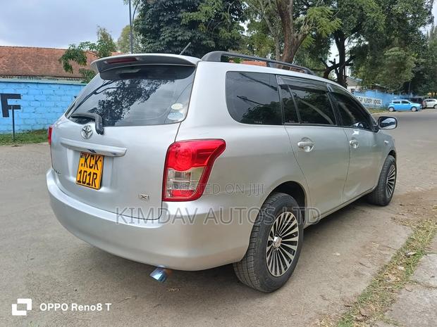 Toyota Corolla Fielder 2009 Silver