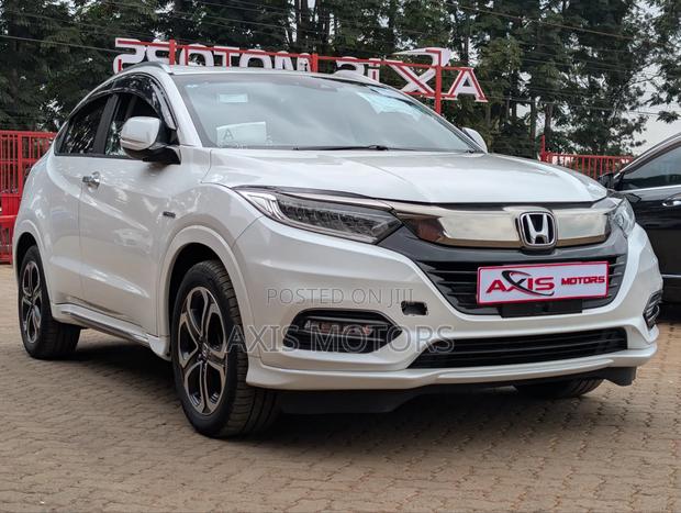 Honda Vezel 2019 White