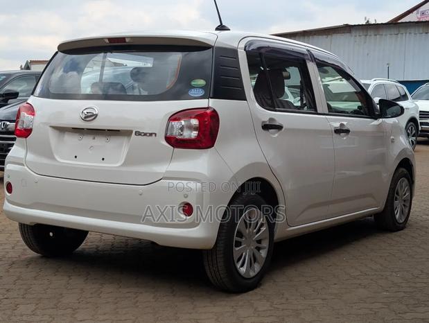 Daihatsu Boon 2018 White