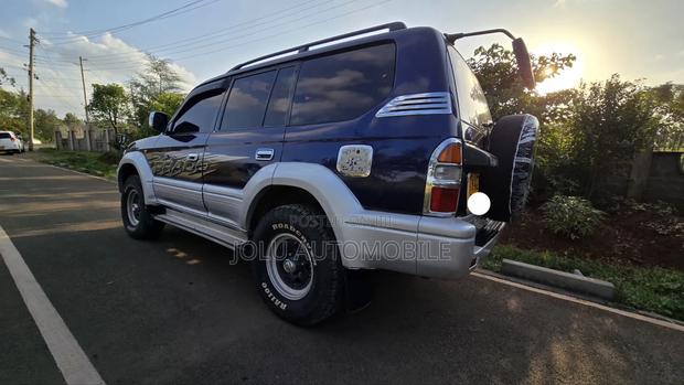 Toyota Land Cruiser Prado 1998 Blue