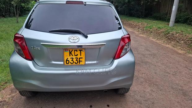 Toyota Vitz 2012 Green