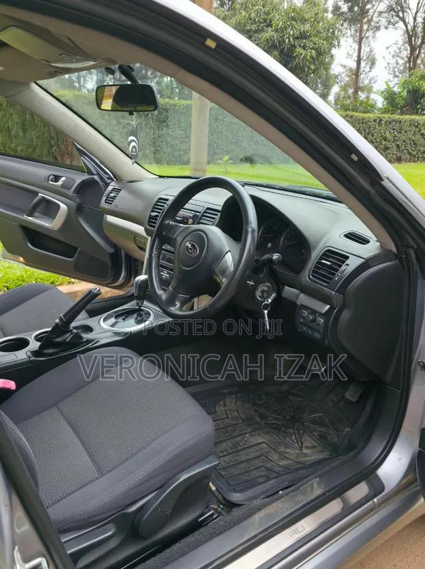 Subaru Legacy 2009 Silver