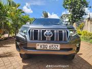 Toyota Land Cruiser Prado 2010 Gray for sale