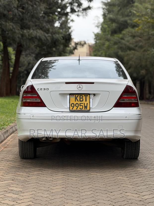 Mercedes-Benz C230 2005 White