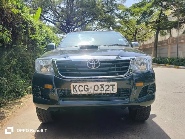 Toyota Hilux 2009 Black