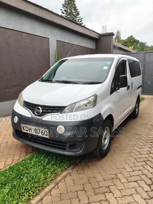 Nissan NV200 2014