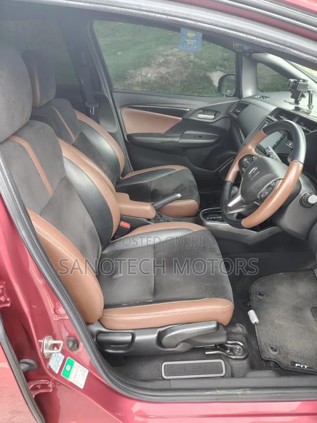 Honda Fit 2019 Pink