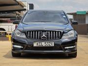 Mercedes-Benz C200 2010 Black for sale