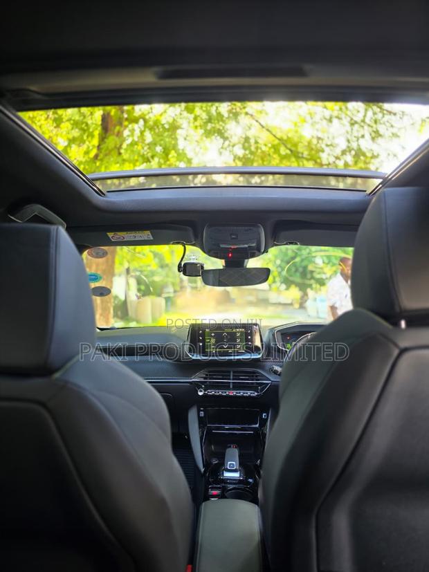 Peugeot 2008 2020 White