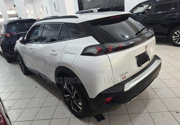Peugeot 2008 2020 White