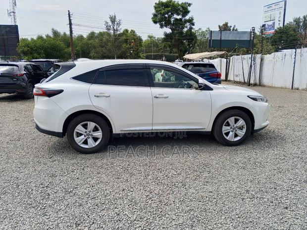 Toyota Harrier 2018 White