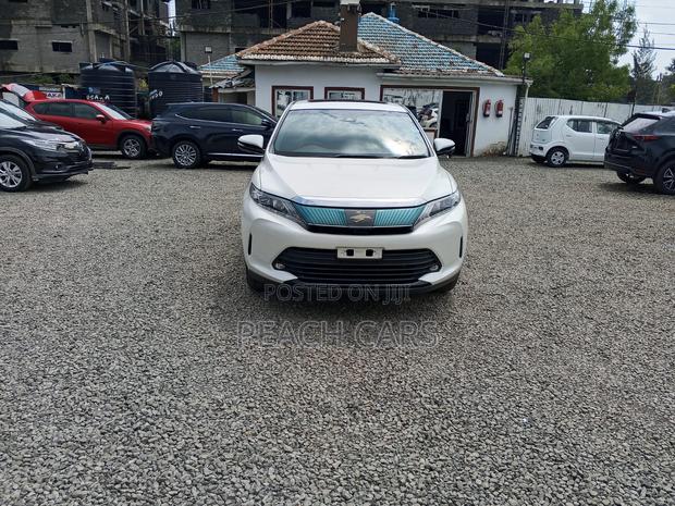 Toyota Harrier 2018 White