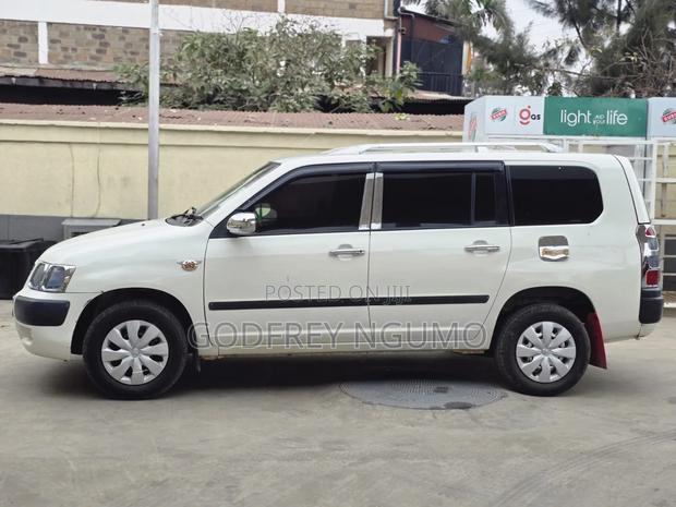 Toyota Succeed 2012 White