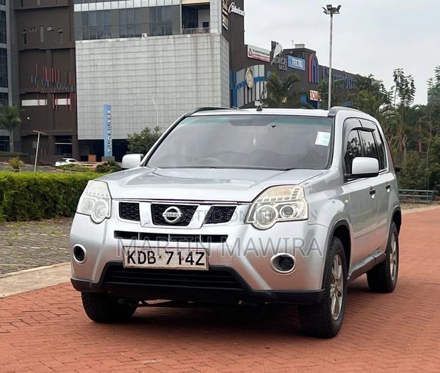 Nissan X-Trail 2014 Silver