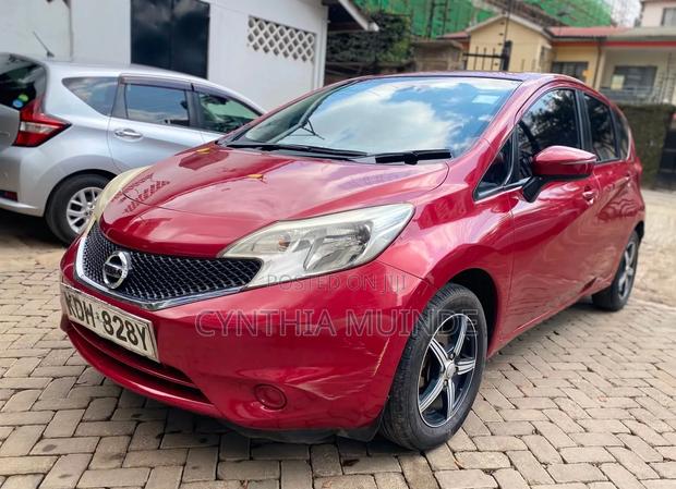 Nissan Note 2015 Red