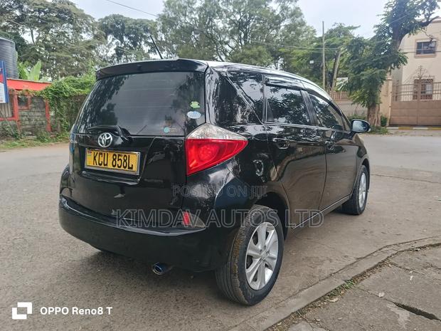 Toyota Ractis 2012 Black