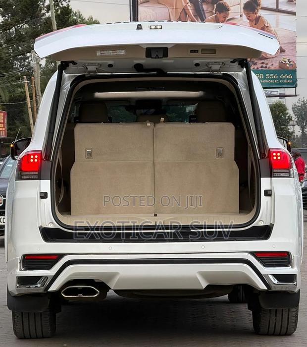 Toyota Land Cruiser 3.5 Petrol 4WD 2022 Pearl