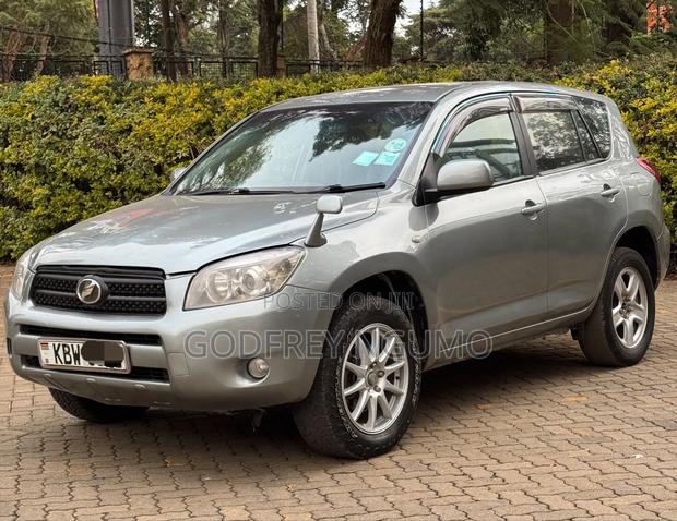 Toyota RAV4 2007 Green
