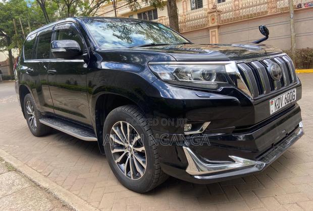 Toyota Land Cruiser 2018 Black
