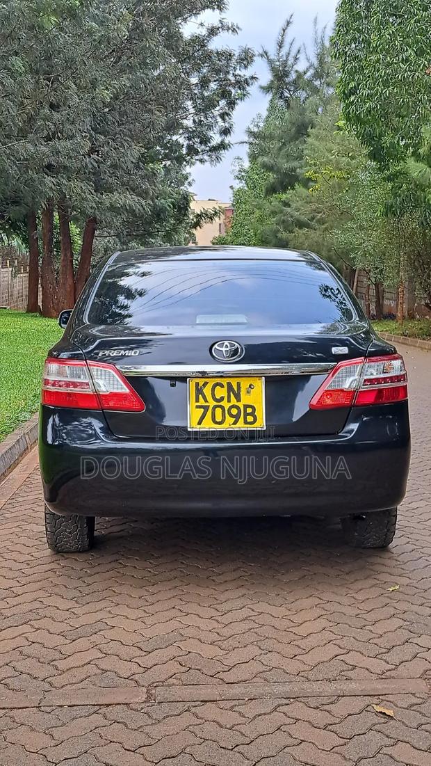 Toyota Premio 2010 Black