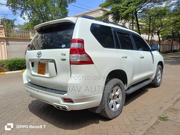 Toyota Land Cruiser Prado 2013 White