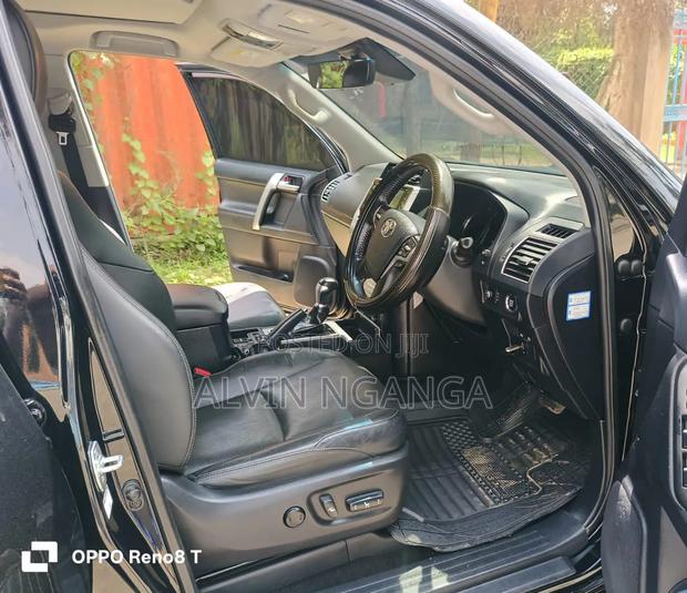 Toyota Land Cruiser Prado 2019 Black
