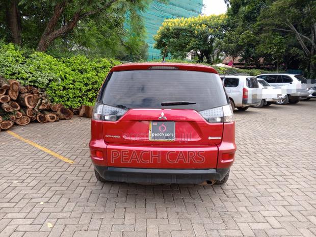 Mitsubishi Outlander 2011 Red