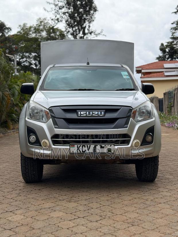 Isuzu D-MAX 2020 Silver