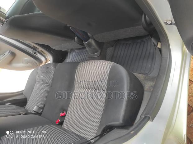 Nissan March 2016 Silver