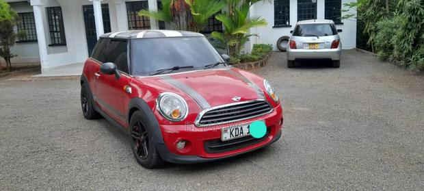 Mini Cooper 2013 Red