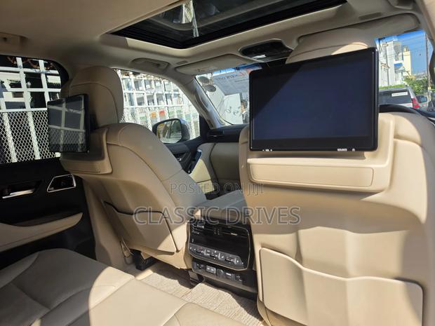 Toyota Land Cruiser 2023