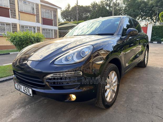 Porsche Cayenne Turbo S 4dr SUV AWD (4.8L 8cyl Turbo 8A) 2014 Black