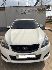 Subaru Legacy 2.5i 2011 White for sale