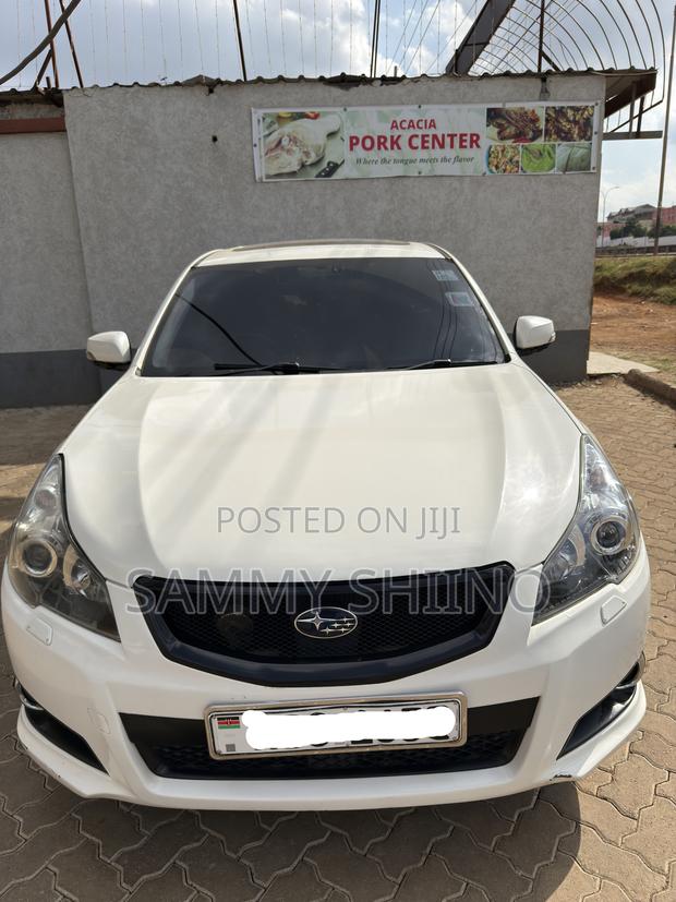 Subaru Legacy 2.5i 2011 White