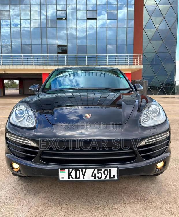 Porsche Cayenne 4dr SUV AWD (3.6L 6cyl 6M) 2014