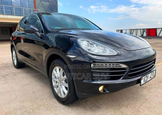 Porsche Cayenne 4dr SUV AWD (3.6L 6cyl 6M) 2014