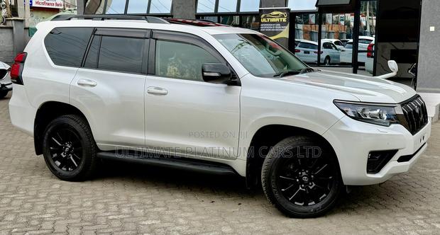 Toyota Land Cruiser Prado 2.8 2021  White 