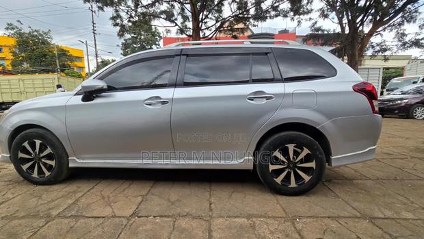 Toyota Corolla Fielder 2013 Silver