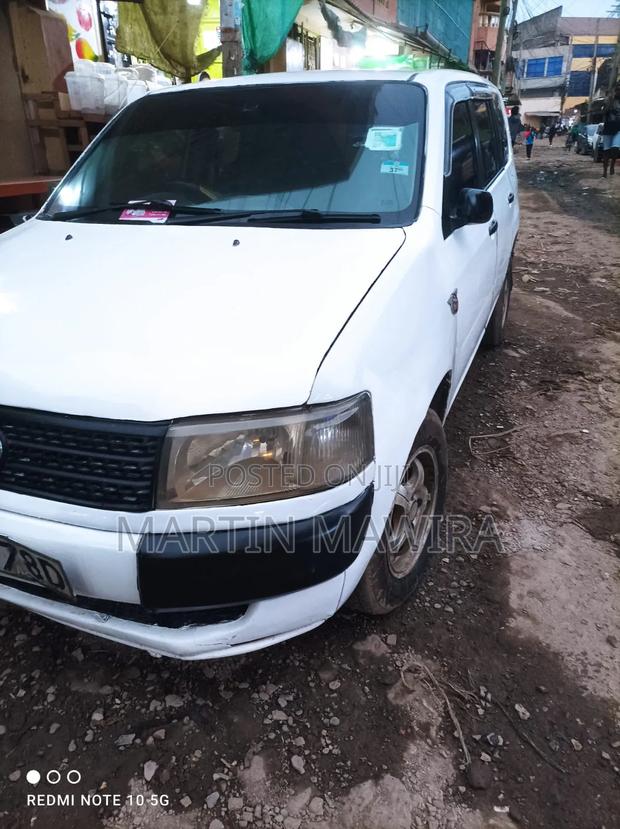 Toyota Probox 2005 White