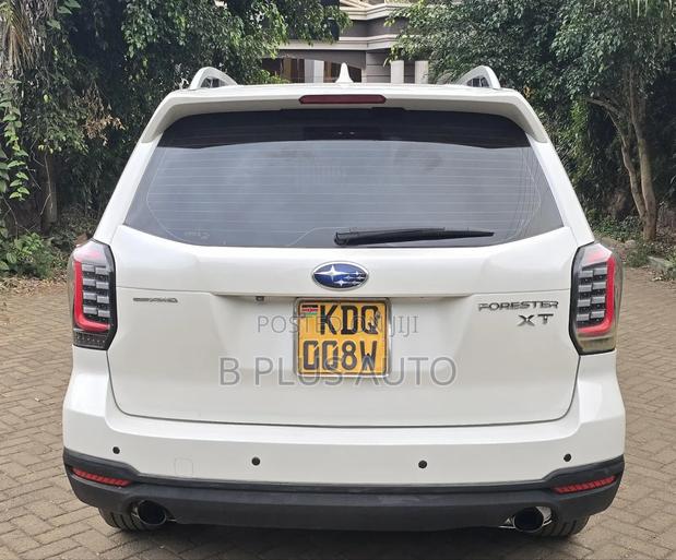 Subaru Forester 2018 White
