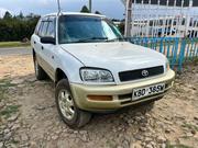 Toyota RAV4 Automatic 2000 White for sale
