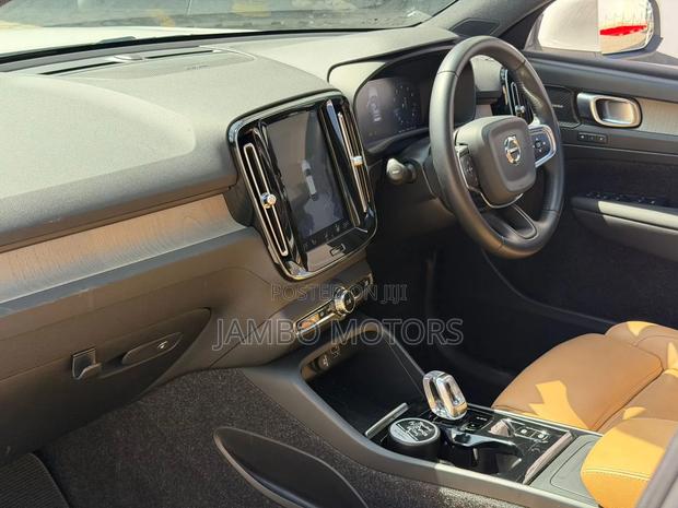 Volvo XC40 T4 Hybrid FWD 2020 White 
