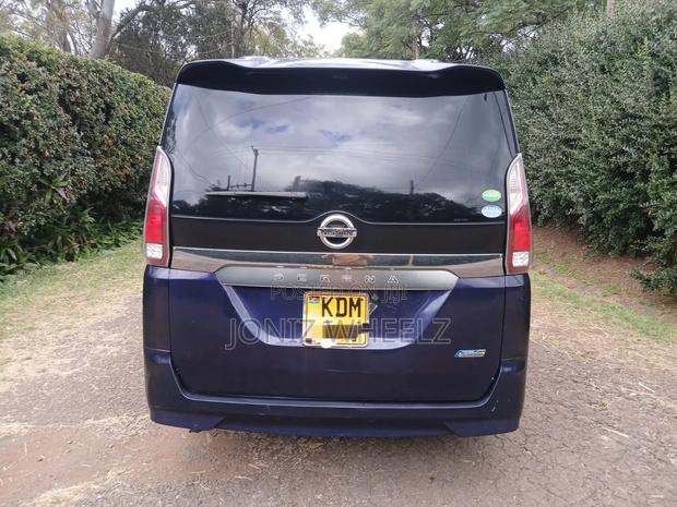Nissan Serena 2017 Purple