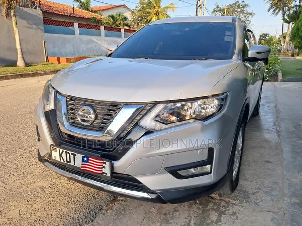 Nissan X-Trail 2018 Silver